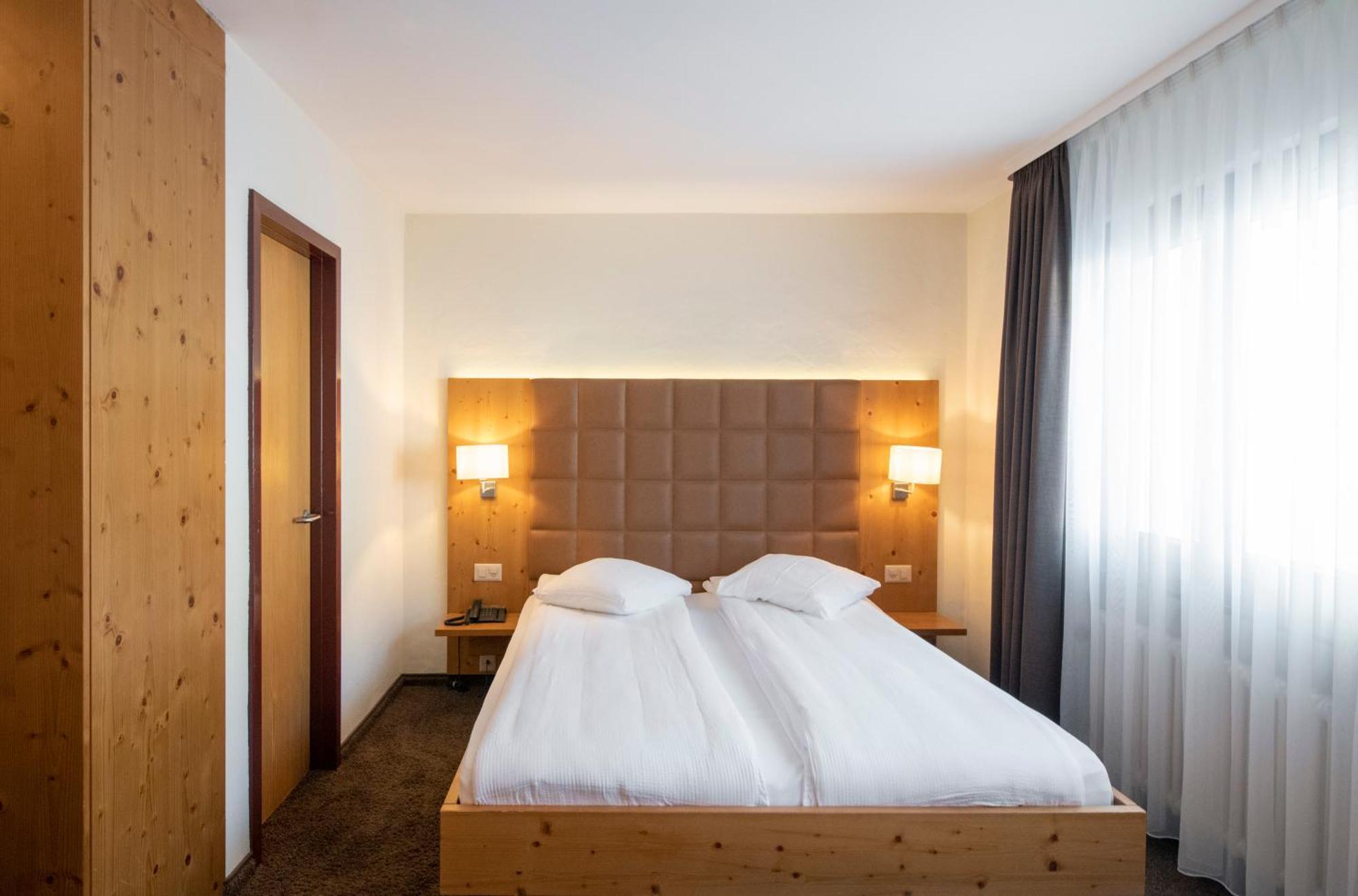Hotel Olympic - Montana Center Crans-Montana Eksteriør billede